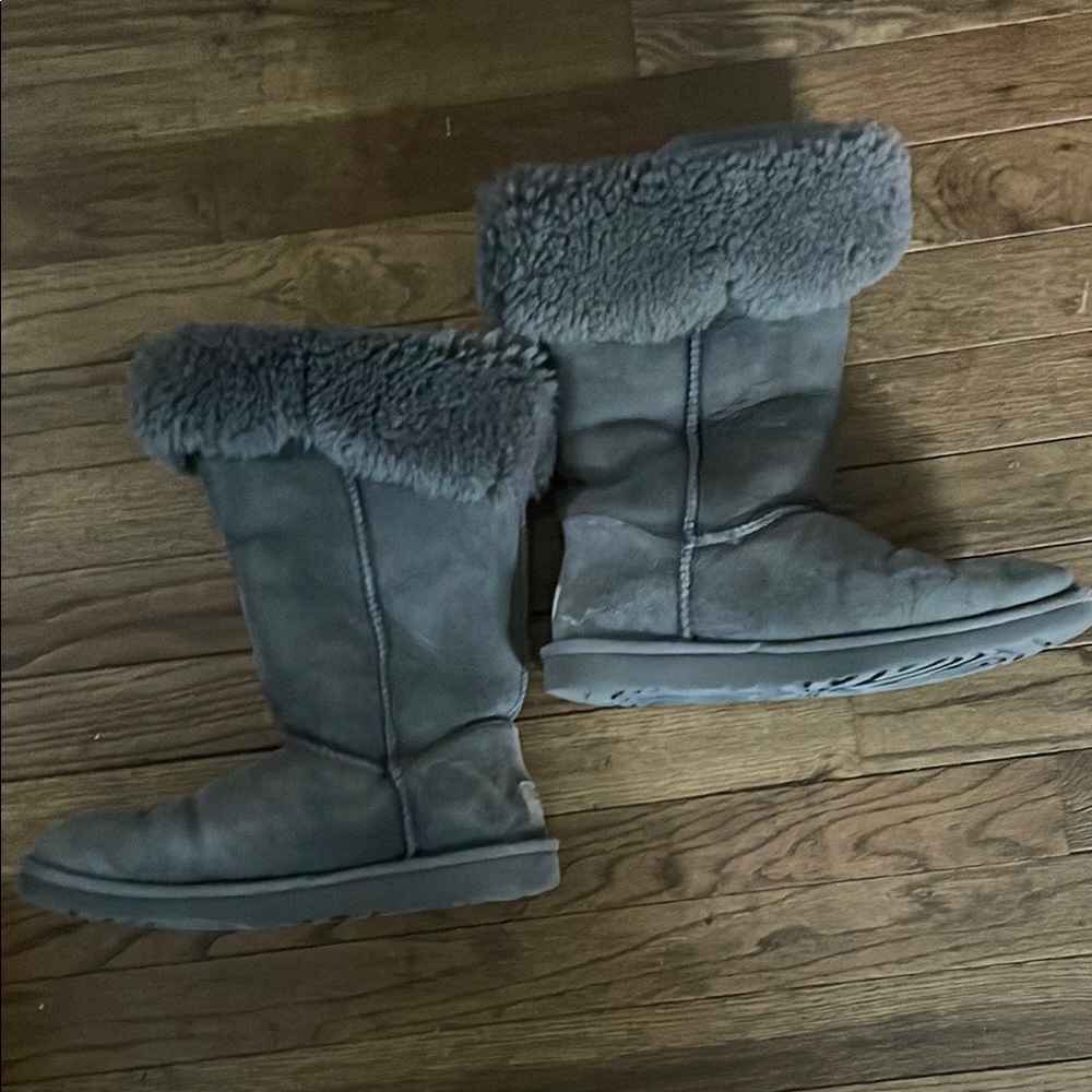 Ugg Gray Bailey Button Triplet 3 Button Tall Shea… - image 6